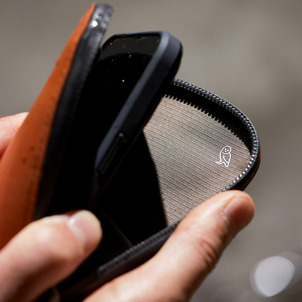 Venture Phone Pocket Plus - US 2046