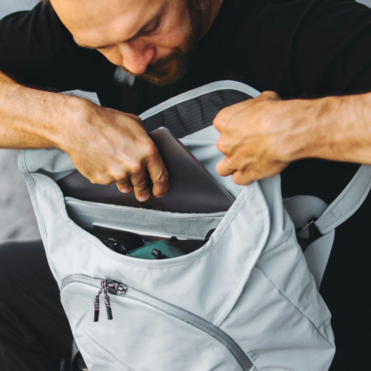 Venture Messenger 16” - US 5899