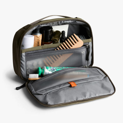 Hanging Toiletry Kit - US 6258