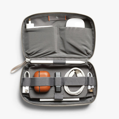 Tech Kit - US 5817