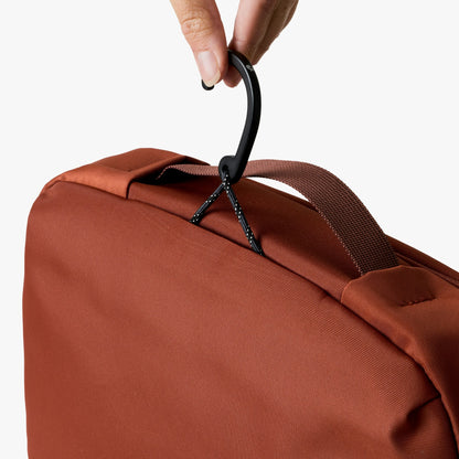Hanging Toiletry Kit Plus - US 0646