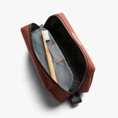 Toiletry Kit - US 5410