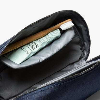 Toiletry Kit Plus - US 2948