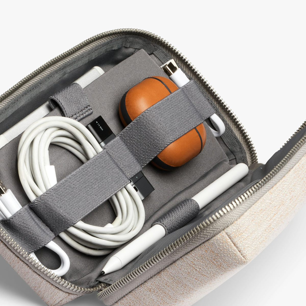 Tech Kit - US 5817