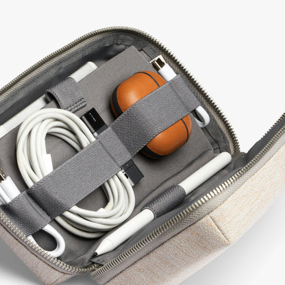 Tech Kit - US 5817
