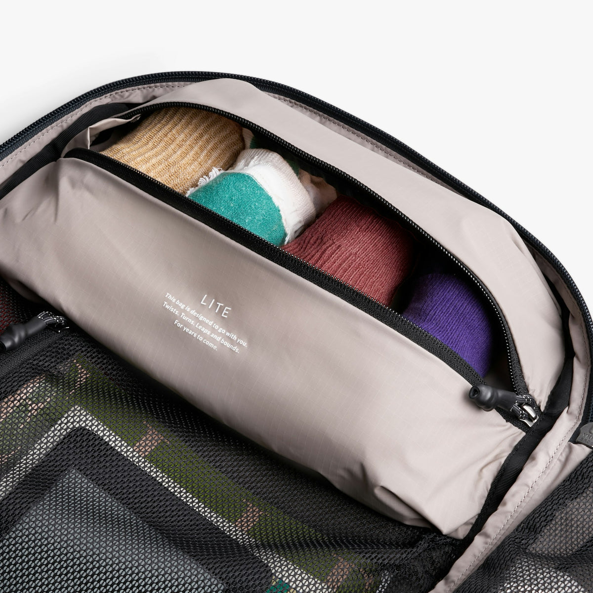 Lite Travel Pack 30L - US 1000