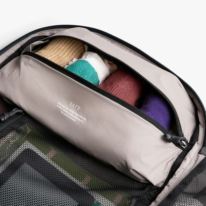 Lite Travel Pack 30L - US 1000
