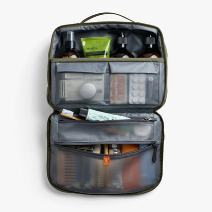 Hanging Toiletry Kit Plus - US 0851