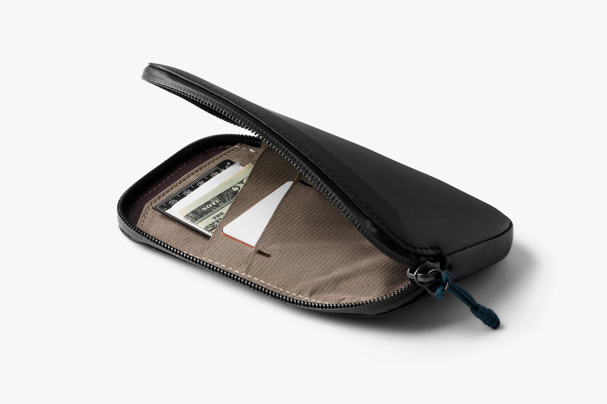 Venture Phone Pocket - US 8112