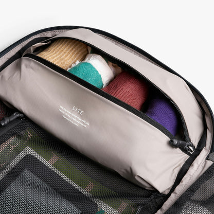Lite Travel Pack 30L - US 9602