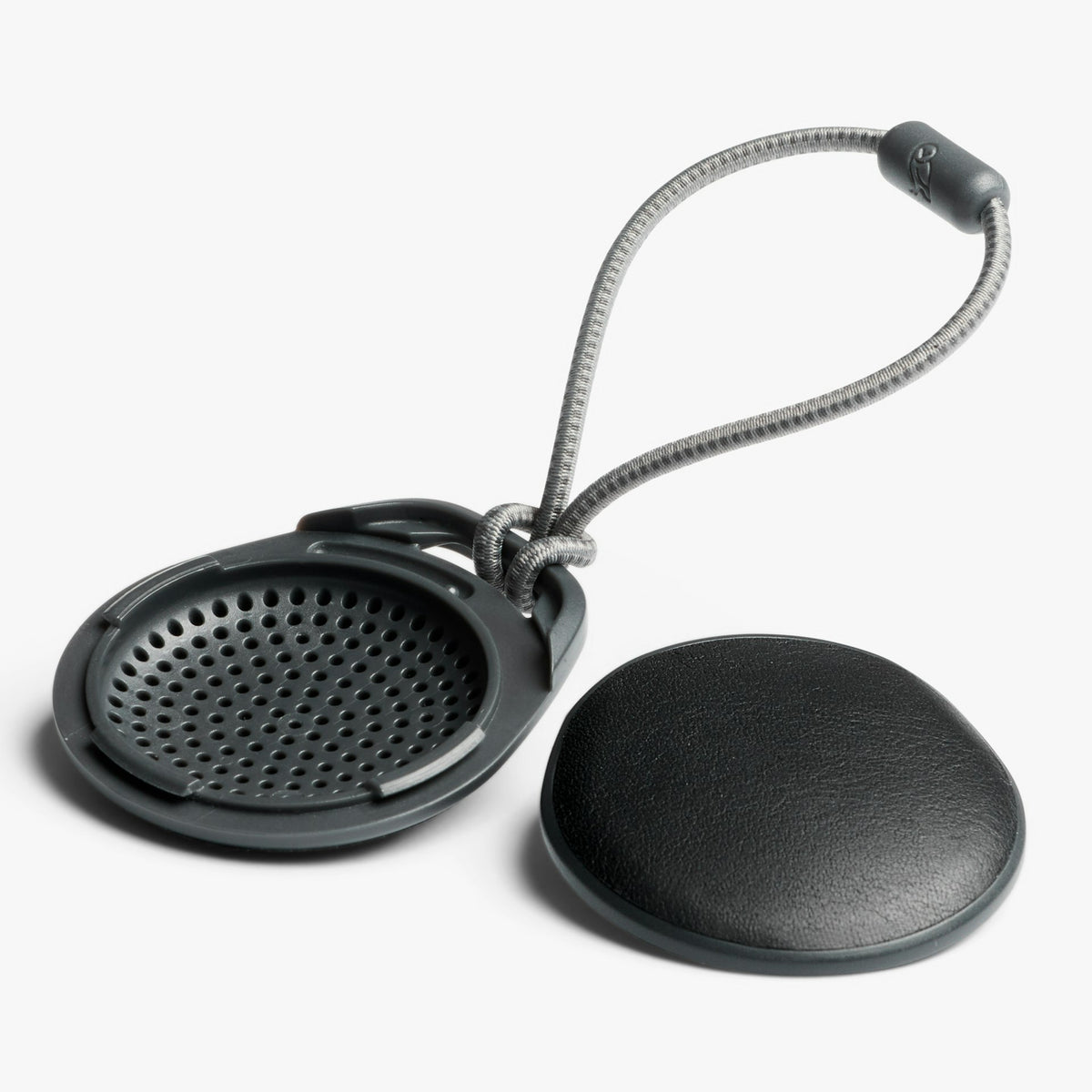 Tag Case - US 3202