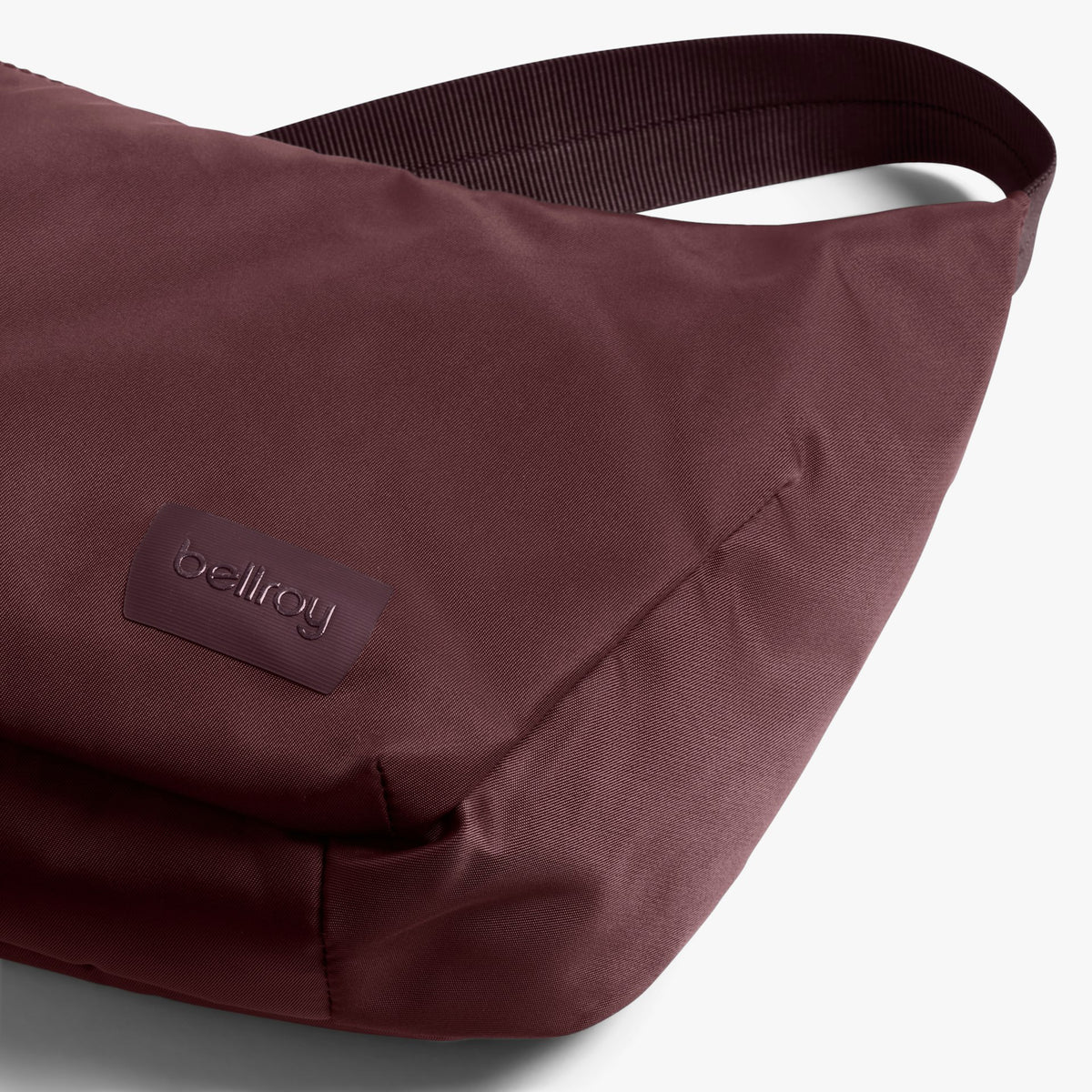 Laneway Crescent Bag 2.5L - US 1311