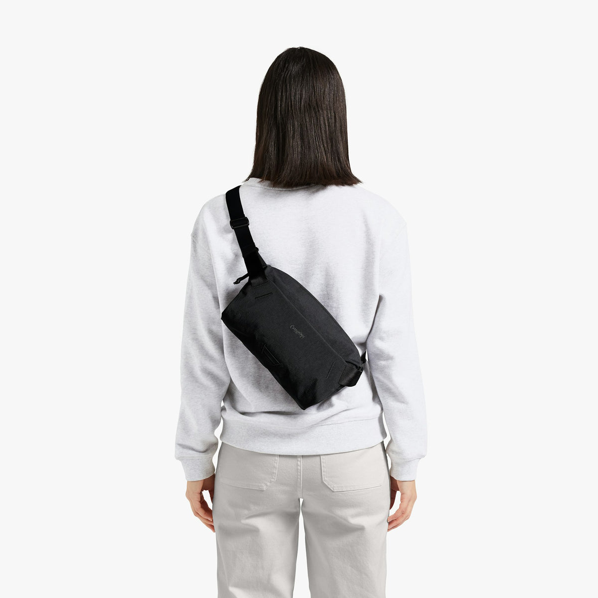 Carryology Essentials Sling - US 4593