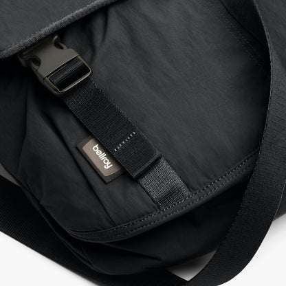 Cinch Messenger - US 5093