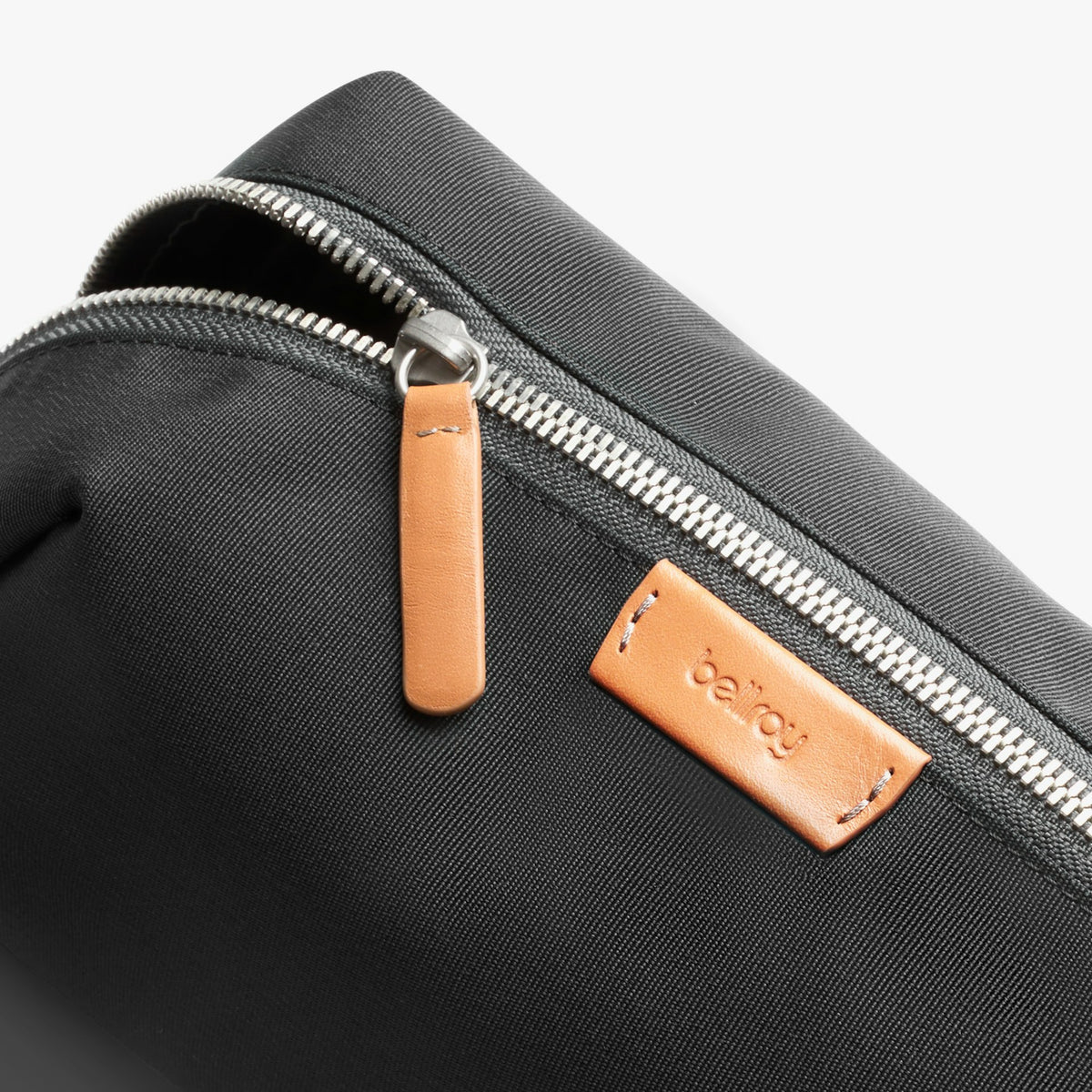 Toiletry Kit Plus - US 3048