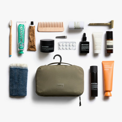 Hanging Toiletry Kit - US 6258
