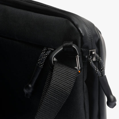 Venture Travel Crossbody - US 6014