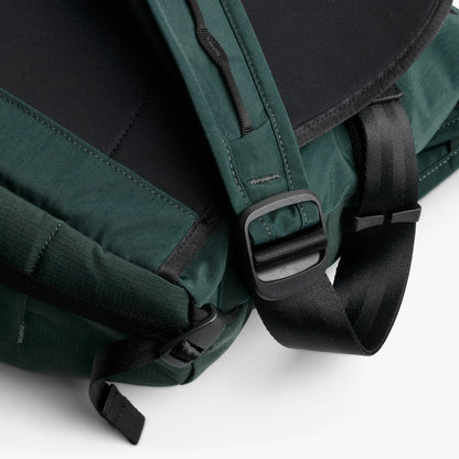 Venture Messenger 16” - US 4613