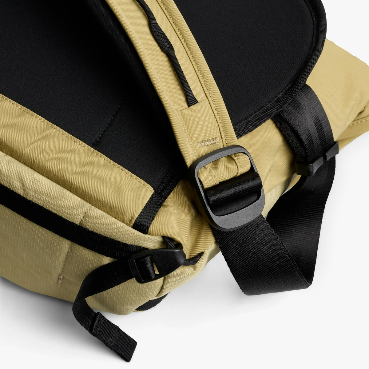 Venture Messenger 14” - US 3577
