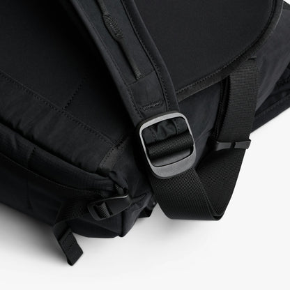 Venture Messenger 16” - US 5899