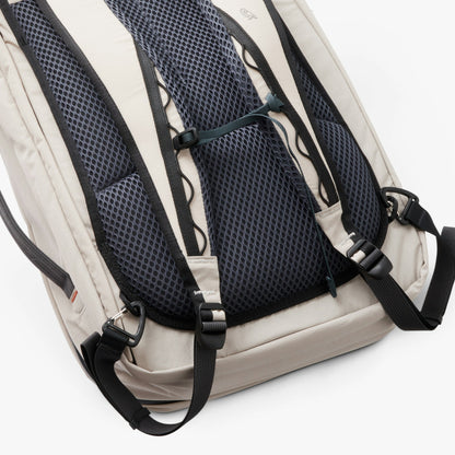 Lite Travel Pack 30L - US 9602