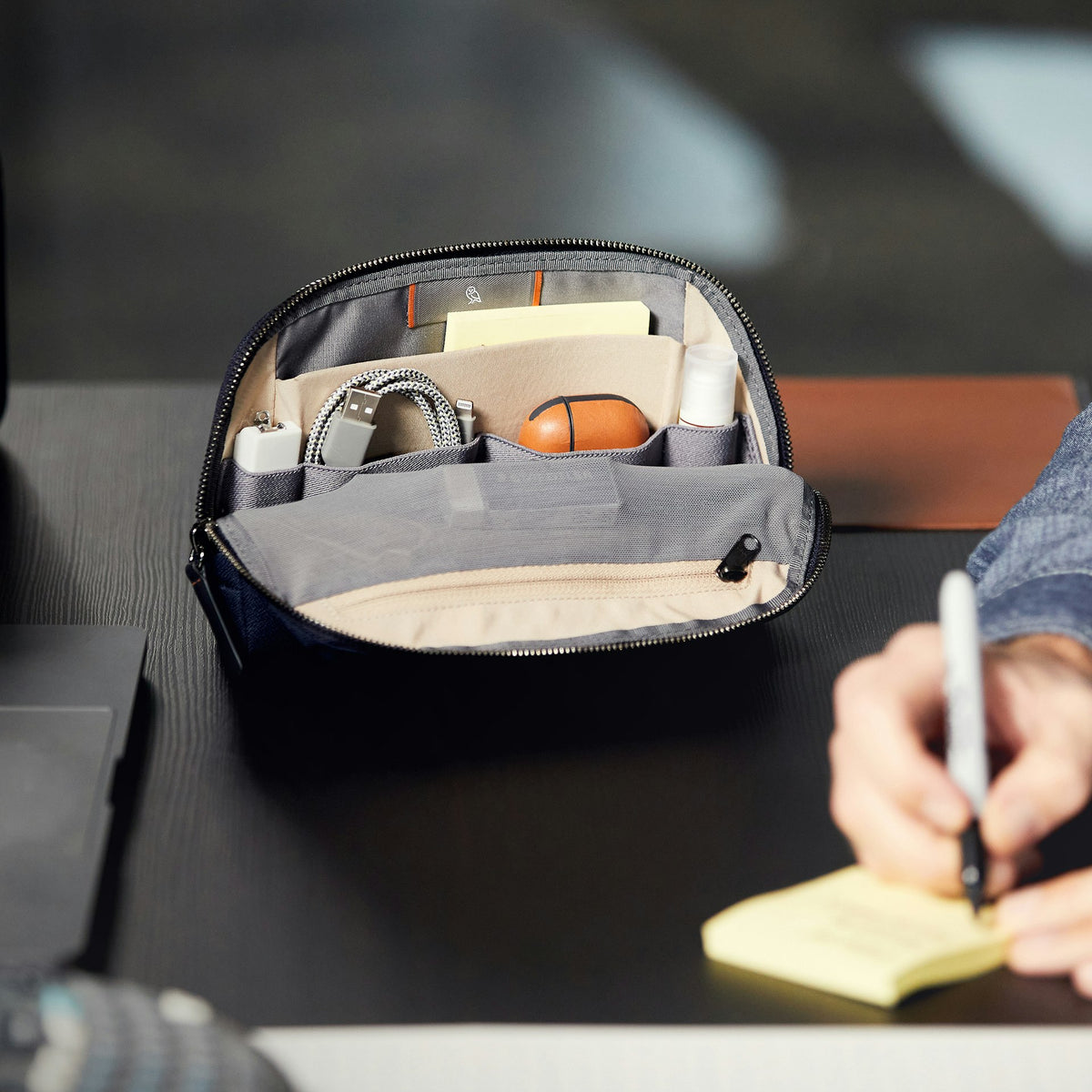 Desk Caddy - US 6720